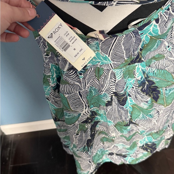 RoxyTropical Leaf Print Dress NWT - Picture 3 of 3